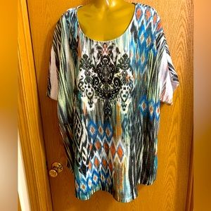 Women’s plus size top